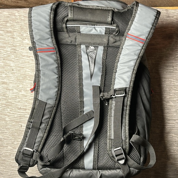 Cooler backpack - Picture 2 of 2